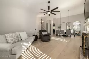 5733 S Amberwood Dr, Chandler, AZ 85248 - Photo 10