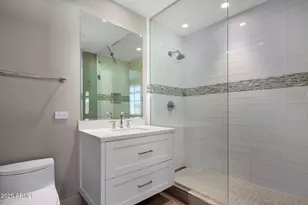 5541 E Stella Ln, Paradise Valley, AZ 85253 - Photo 14