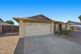 5839 W Hearn Rd, Glendale, AZ 85306 - Photo 2