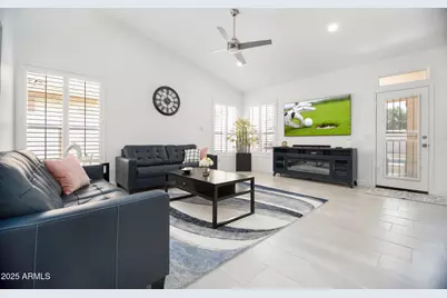 13629 N 71st Drive, Peoria, AZ 85381 - Photo 10