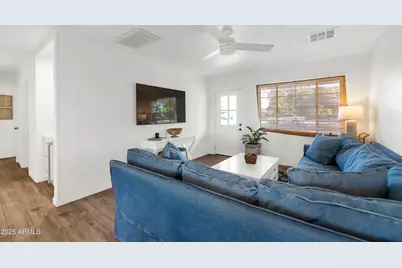 4549 E Campbell Avenue, Phoenix, AZ 85018 - Photo 4