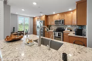 2425 W Bronco Butte Trl, Phoenix, AZ 85085 - Photo 12