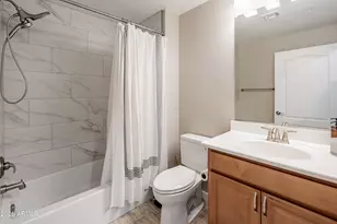 2425 W Bronco Butte Trl, Phoenix, AZ 85085 - Photo 16