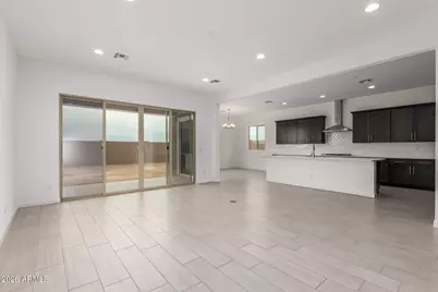 18149 W Watkins Street, Goodyear, AZ 85338 - Photo 2