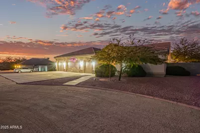 10310 W Avenida Del Sol Street, Peoria, AZ 85383 - Photo 4