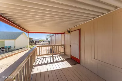 21199 W Escapee Way, Congress, AZ 85332 - Photo 16