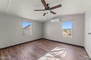 21199 W Escapee Way, Congress, AZ 85332 - Photo 10