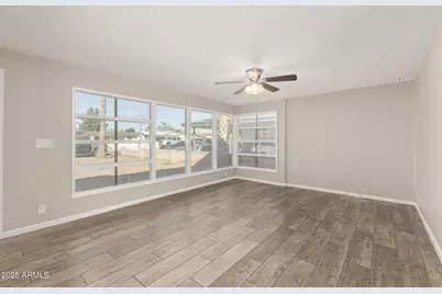 2025 E Don Carlos Avenue, Tempe, AZ 85281 - Photo 2