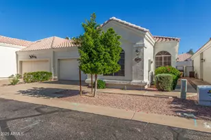 320 S 70th St, Mesa, AZ 85208 - Photo 2