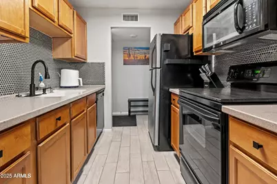 7550 N 12th Street #139, Phoenix, AZ 85020 - Photo 1