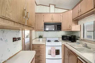 124 Kaolin Dr, Apache Junction, AZ 85119 - Photo 8