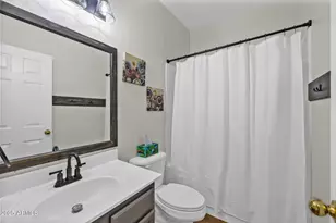 2540 E Misty Willow Ln, Phoenix, AZ 85024 - Photo 28