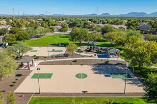 2540 E Misty Willow Ln, Phoenix, AZ 85024 - Photo 38