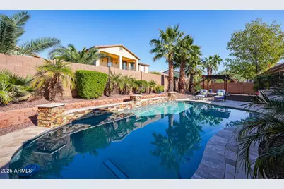15850 W Mercer Lane, Surprise, AZ 85379 - Photo 32