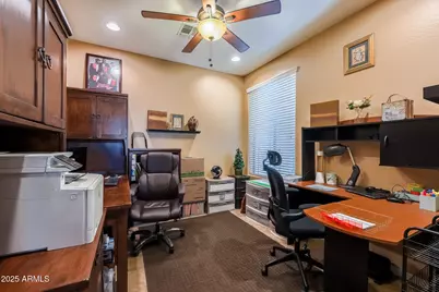 15850 W Mercer Lane, Surprise, AZ 85379 - Photo 22