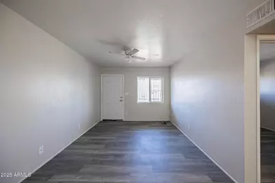 1703 W Mountain View Road #14, Phoenix, AZ 85021 - Photo 8