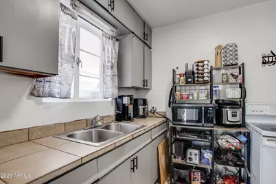 3273 E 27th Street, Tucson, AZ 85713 - Photo 18
