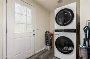 8601 N 103rd Ave, Peoria, AZ 85345 - Photo 18