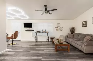 8601 N 103rd Ave, Peoria, AZ 85345 - Photo 2