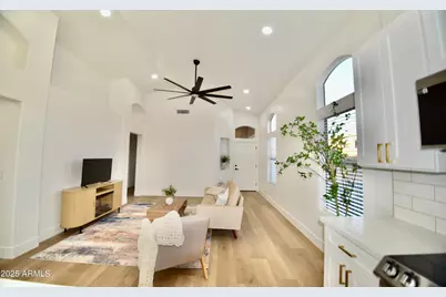 10053 E Capri Avenue, Mesa, AZ 85208 - Photo 4