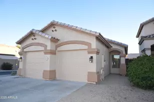 10053 E Capri Ave, Mesa, AZ 85208 - Photo 2
