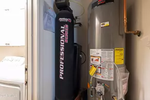 4638 W Venture Ct, Phoenix, AZ 85086 - Photo 38