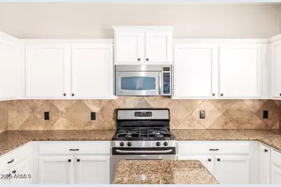 18606 W Sunnyslope Lane, Waddell, AZ 85355 - Photo 6