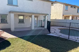 18606 W Sunnyslope Ln, Waddell, AZ 85355 - Photo 32