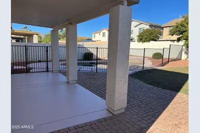 18606 W Sunnyslope Lane, Waddell, AZ 85355 - Photo 34