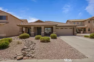 131 W Pasture Canyon Dr, San Tan Valley, AZ 85143 - Photo 2