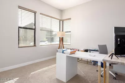 917 E Buist Avenue, Phoenix, AZ 85042 - Photo 18