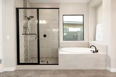 917 E Buist Avenue, Phoenix, AZ 85042 - Photo 16