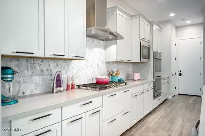 917 E Buist Avenue, Phoenix, AZ 85042 - Photo 8