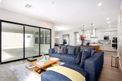 917 E Buist Avenue, Phoenix, AZ 85042 - Photo 12