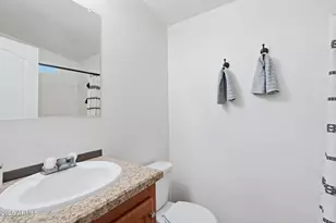 8427 W Glendale Ave, Glendale, AZ 85305 - Photo 20