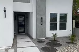 2826 N 28th Pl, Phoenix, AZ 85008 - Photo 2