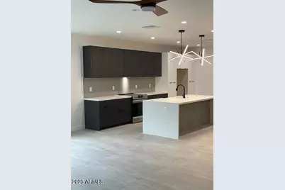 2826 N 28th Place, Phoenix, AZ 85008 - Photo 8