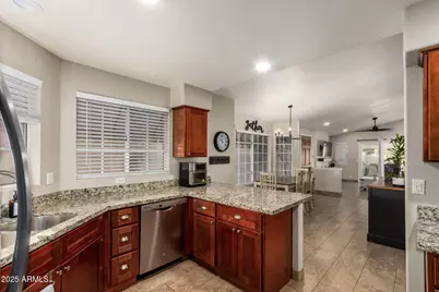 16018 N 3rd Drive, Phoenix, AZ 85023 - Photo 12