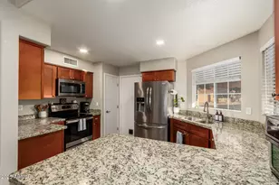 16018 N 3rd Dr, Phoenix, AZ 85023 - Photo 10