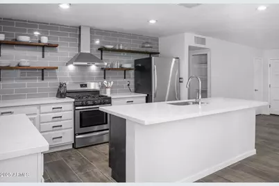 2309 W Wood Drive, Phoenix, AZ 85029 - Photo 10