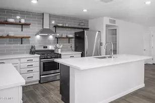 2309 W Wood Dr, Phoenix, AZ 85029 - Photo 10