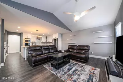 1112 W Villa Maria Drive, Phoenix, AZ 85023 - Photo 10