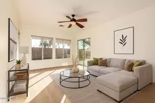 369 W Fairway Pl, Chandler, AZ 85225 - Photo 8