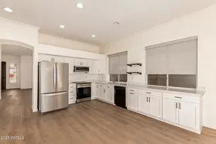 369 W Fairway Pl, Chandler, AZ 85225 - Photo 12