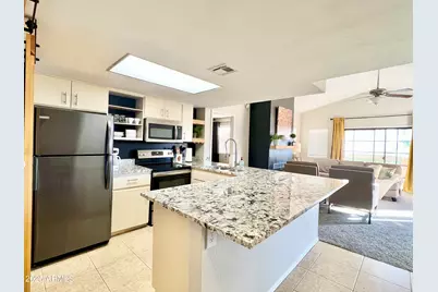 2855 S Extension Road S #220, Mesa, AZ 85210 - Photo 4