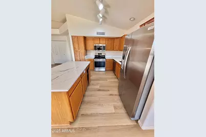 7873 W Adobe Drive, Glendale, AZ 85308 - Photo 8