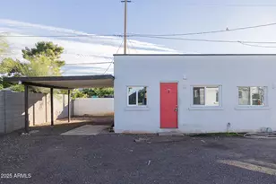 2537 E Willetta St, Phoenix, AZ 85008 - Photo 2