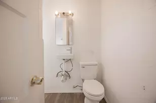 2537 E Willetta St, Phoenix, AZ 85008 - Photo 12