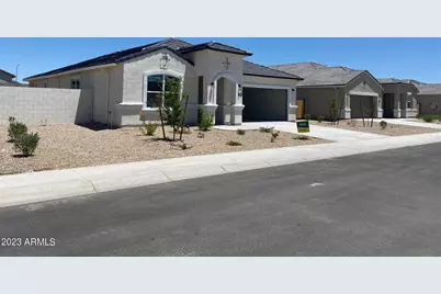 1070 W Falls Canyon Drive, Casa Grande, AZ 85122 - Photo 2