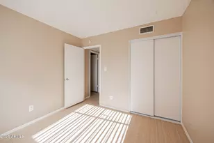 5214 N 42nd Pkwy, Phoenix, AZ 85019 - Photo 20